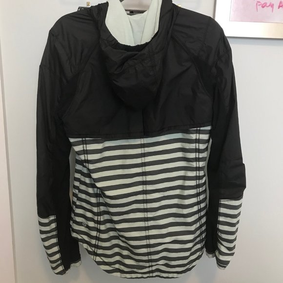 Lululemon Run Get Up and Glow Jacket sz 6 - Picture 4 of 7